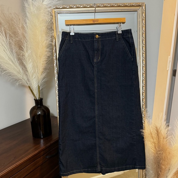 [Size 10] Dark Wash A-Line Denim Skirt w/ Faux Slit - Stretch, Ankle Length - Picture 1 of 5